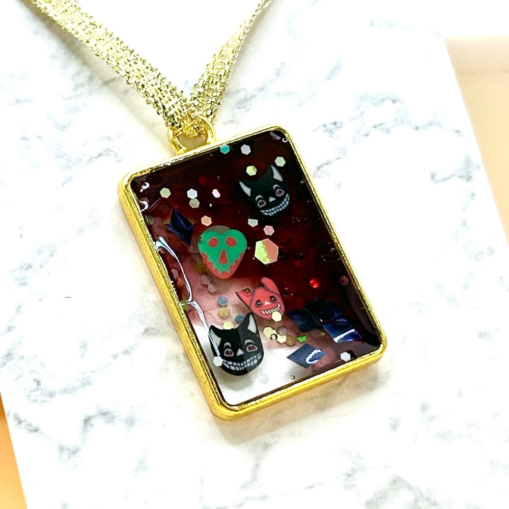 Small Rectangular Villain Charm - Picture 5 of 5